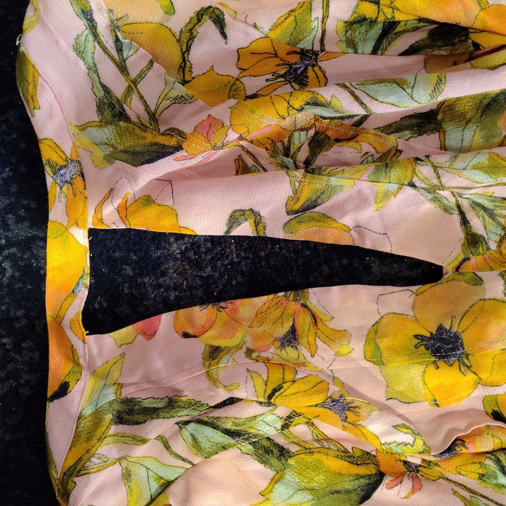 FREE PEOPLE FLOWY BELL SLEEVE DRESS WITH V CUT-OUTS FRONT & BACK WOMEN'S Size 8 - Picture 10 of 11